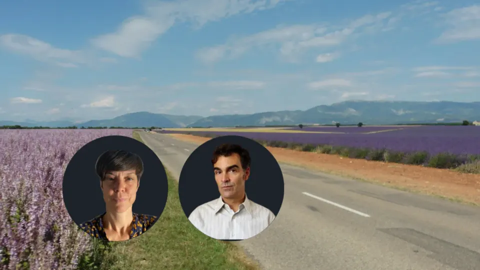 Champ de lavande avec deux portraits ronds d'intervenants