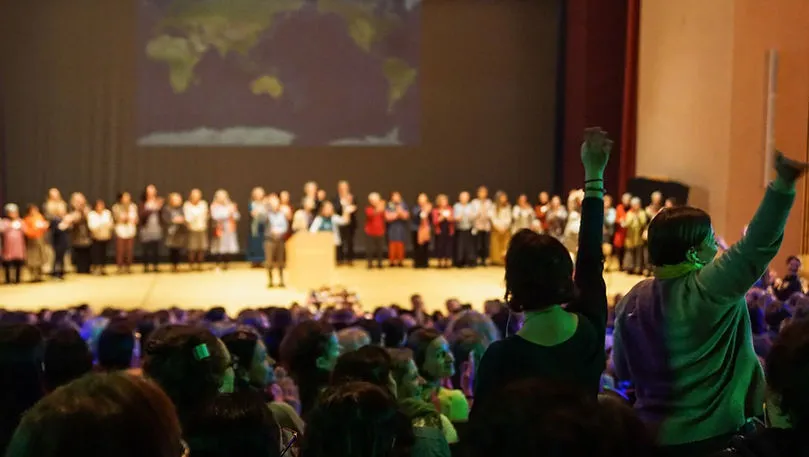 Image d’une assemblée générale au Goetheanum.