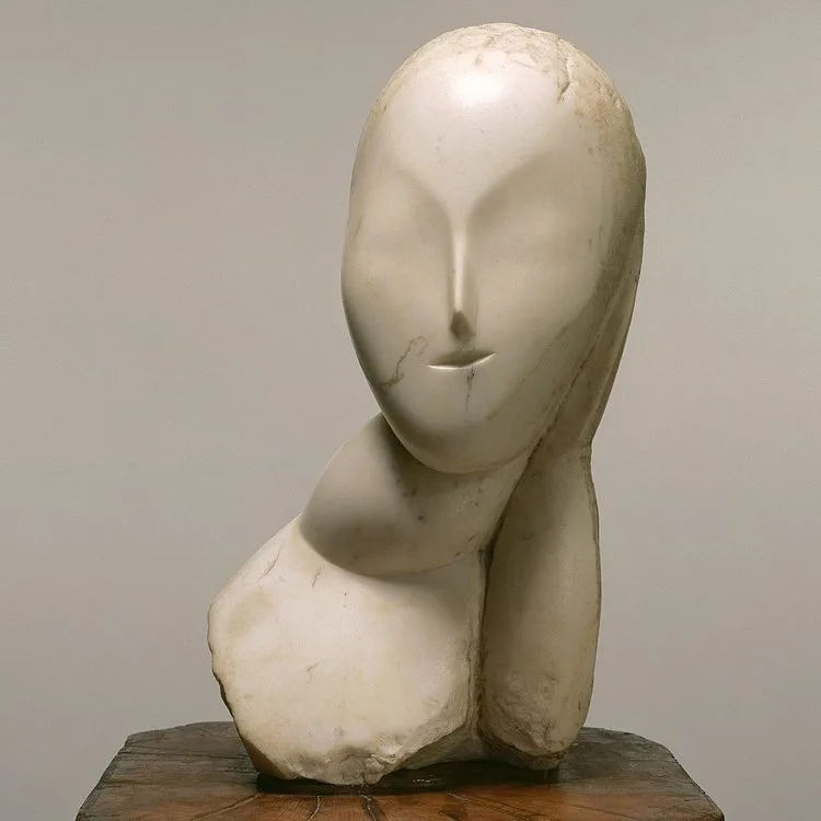 Sculpture d'un buste féminin stylisé, blanc